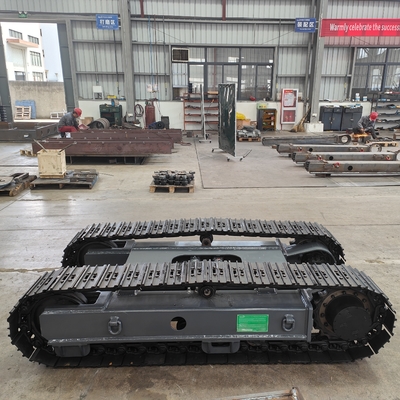 Chassis di pista di gomma per perforazione e frantumazione